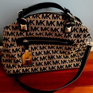 Classic Michael Kors Purse